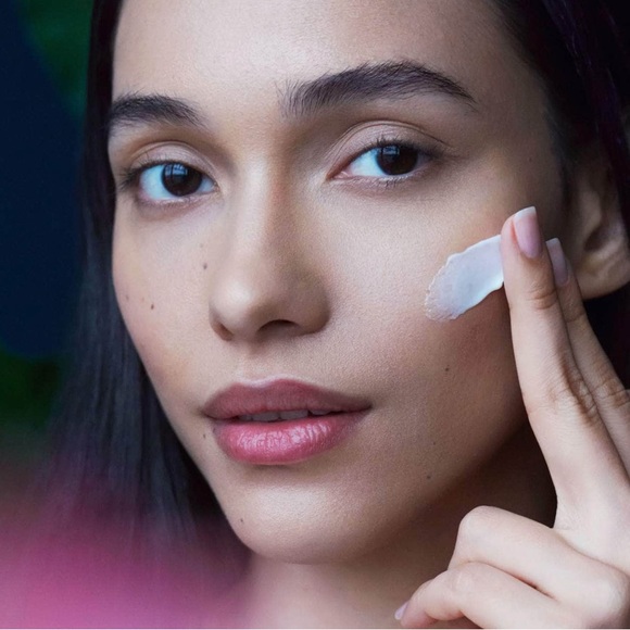 🪷 fresh LOTUS YOUTH PRESERVE DREAM FACE CREAM
SUPER LOTUS NIGHT RECOVERY 50ml - Picture 4 of 7